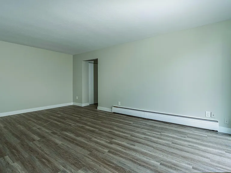 45 Walton Ave #6 — Photo 2