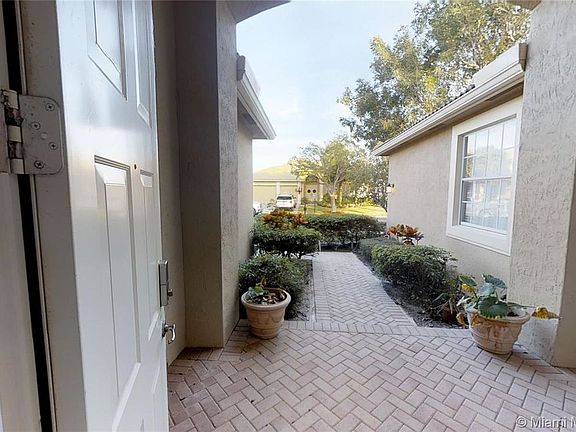 3rd image of 7131 NW 48th Way