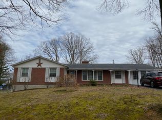 490 Overhill Rd, Christiansburg, VA 24073