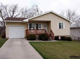 2520 Rose Lane Rd, Bellevue, NE 68147