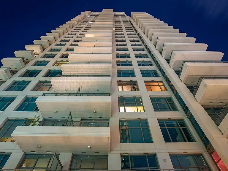 550 Front St #907 — Photo 35