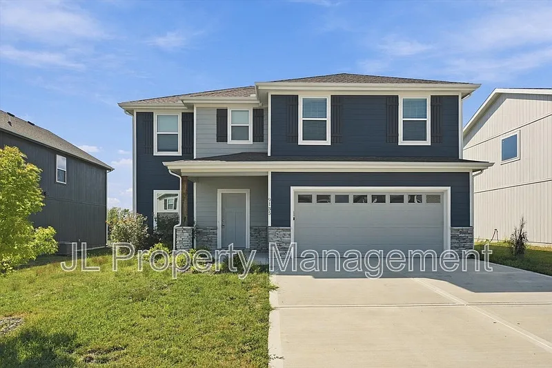 4 bed, 3.0 bath, 2042 sqft, $2,545 — Photo 1