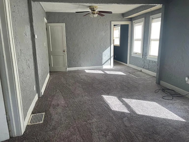 Living Room/Dining Room Area