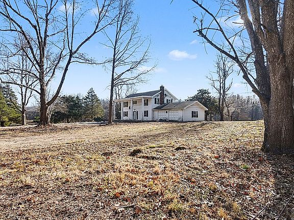 3rd image of 5848 E Farm Road 168