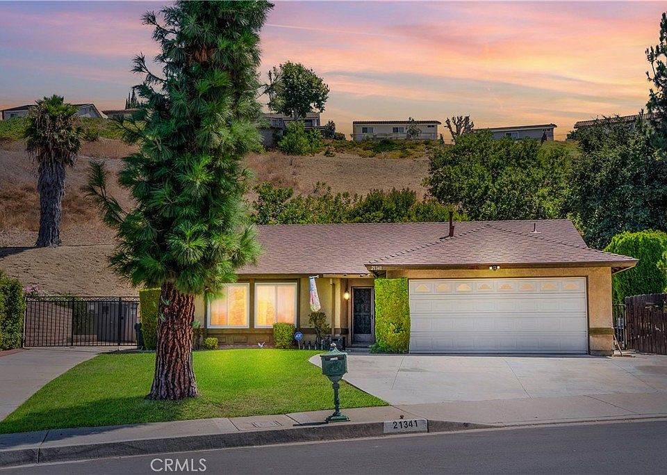 1st image of 21341 Pinehill Ln