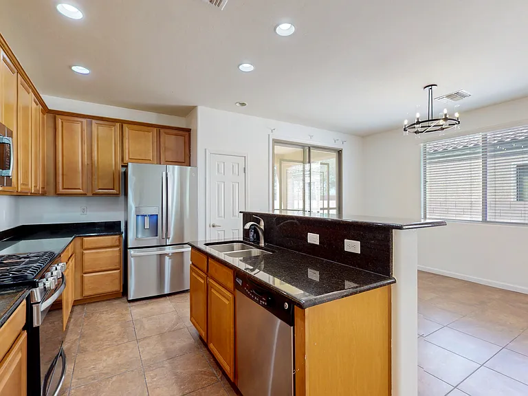 7123 W Festival Way — Photo 40