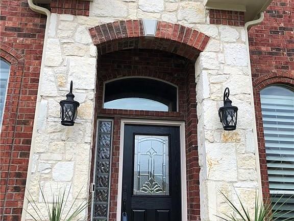 4th image of 1206 Lakebreeze Dr