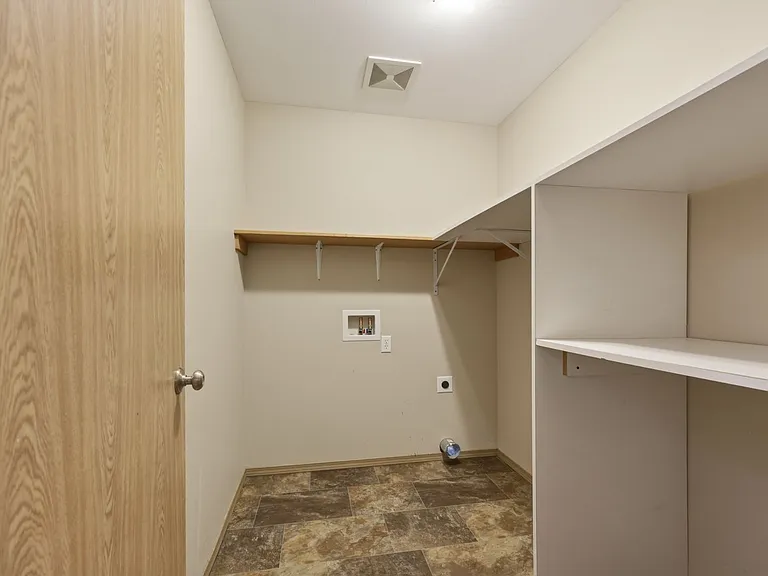 2440 Boulevard Heights Loop SE — Photo 25