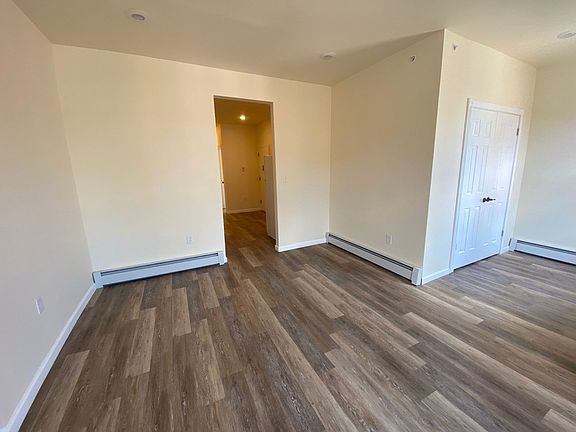 2nd image of 9 S Miller St Floor 2
