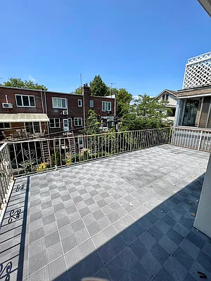 Rented by Elmekies Equities | media 31