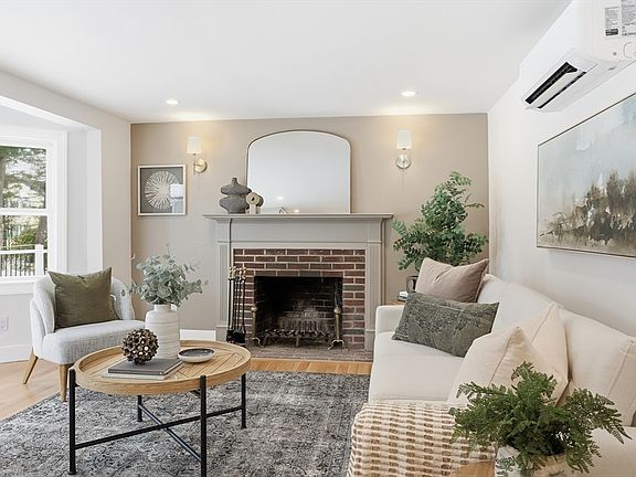 4th image of 4 Littlefield Rd