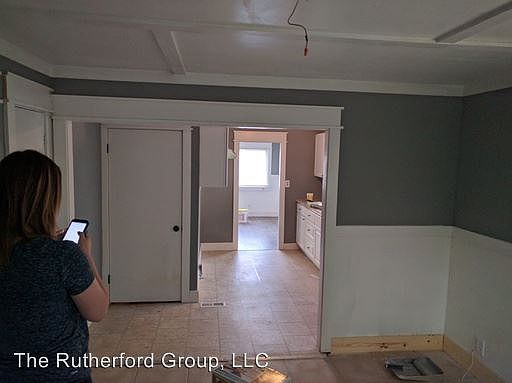4th image of 240 Monica Dr