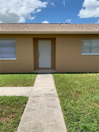 533 SE 6th Ter #1-4-1 — Photo 1