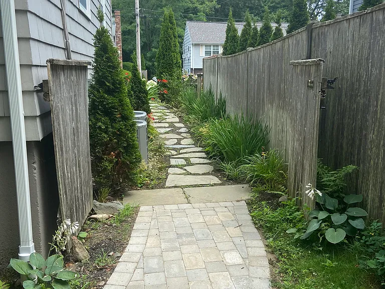59 Bayview Rd #1 — Photo 4