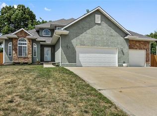 15026 Craig St, Basehor, KS 66007