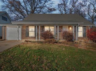 1865 Derhake Rd, Florissant, MO 63033