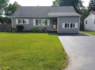 229 Crestwood Dr, North Syracuse, NY 13212