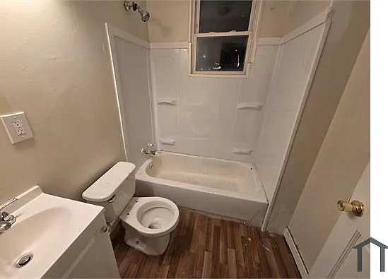 26 Hall St SW — Photo 4