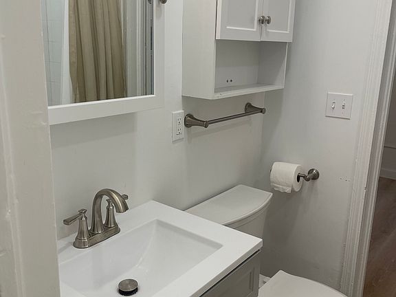 4th image of 831 California St