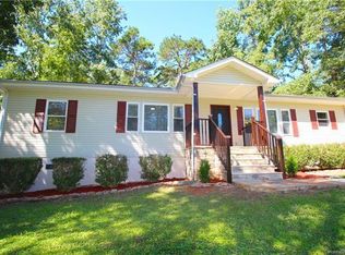 8306 Viola Dr, Charlotte, NC 28215