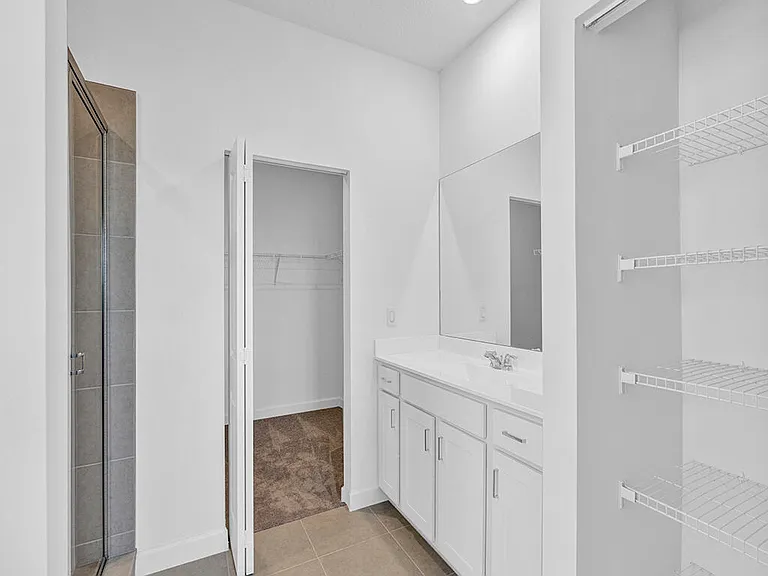 380 SE Crossoak Ln — Photo 8