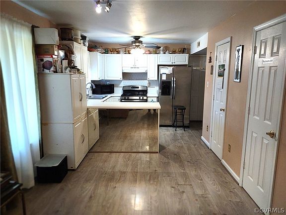 5th image of 1949 Daffodil Meadow Ln