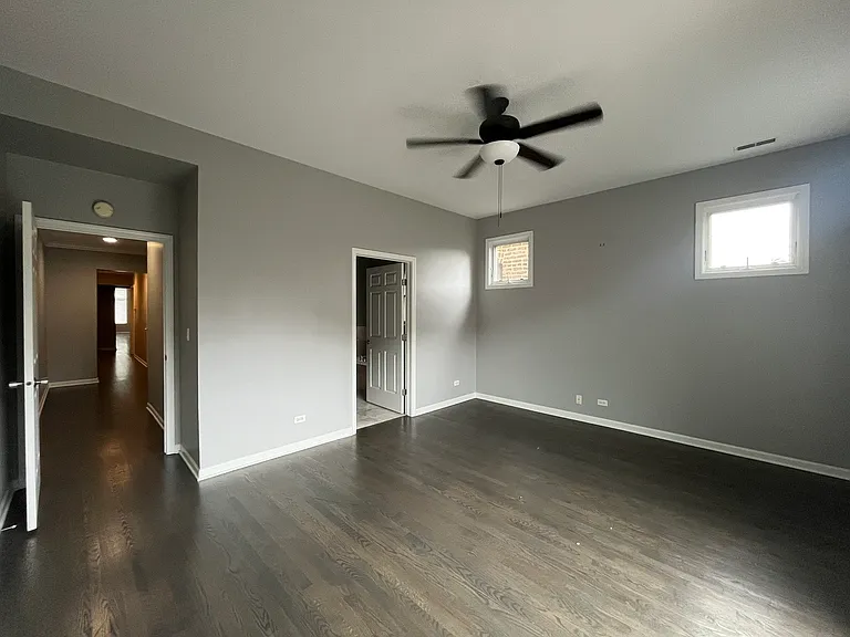 540 W Oakdale Ave #2W — Photo 9