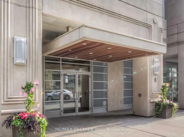 8 Scollard St, Toronto, ON