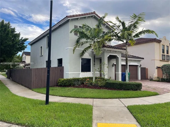 15382 SW 173rd Ln, Miami, FL 33187