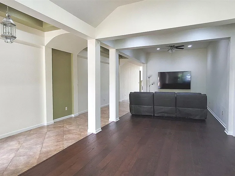 10615 Cortland Ridge Ln — Photo 5