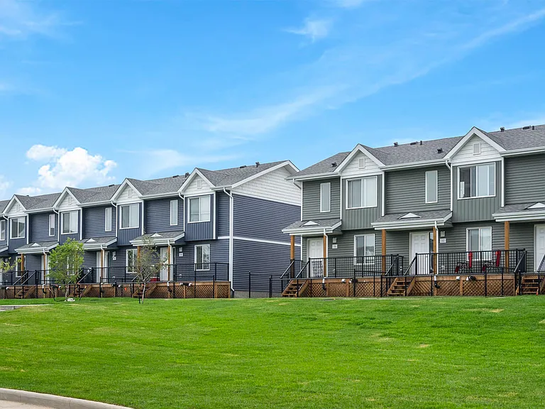 401 Athabasca Ave — Photo 9