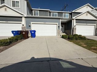 7427 N Cottage Ln, Eagle Mountain, UT 84005