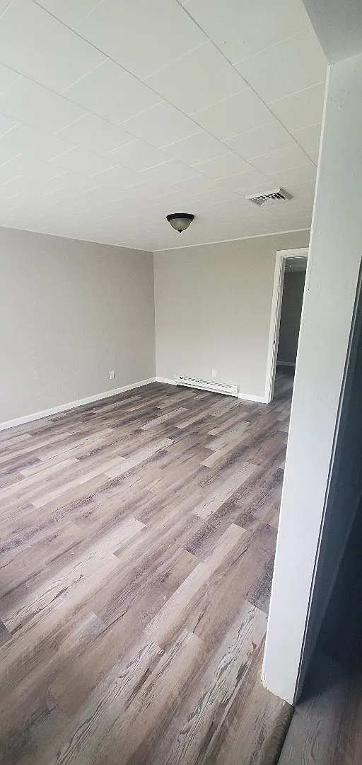 4 bed, 1380 sqft, $2,600 — Photo 4
