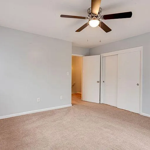 2 bed / 1.5 bath