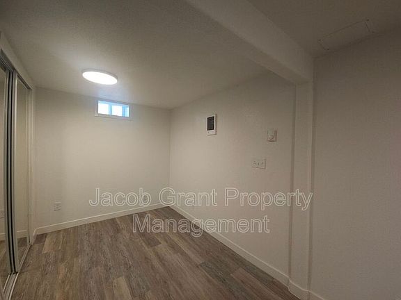 3rd image of 3-348 I St Unit 3