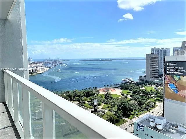244 Biscayne Blvd #3307 — Photo 12