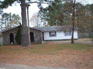 207 Fairwood Cir, Hot Springs, AR 71913