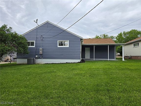 3rd image of 24520 Berrimore Ln