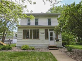 613 Franklin St, Cedar Falls, IA 50613