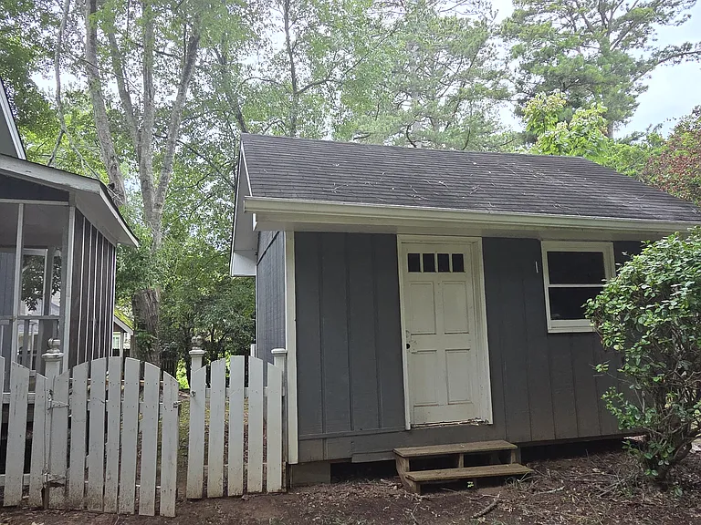 3295 Colony Dr SE — Photo 35