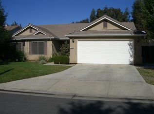 2696 E Hillview Ave, Fresno, CA 93720