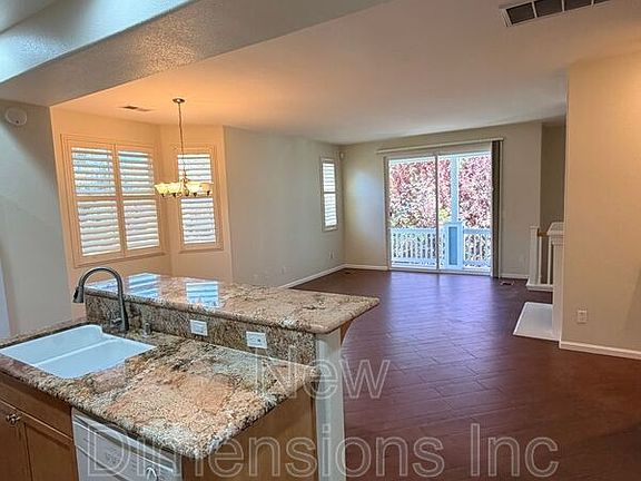 5th image of 299 Gramercy Ln