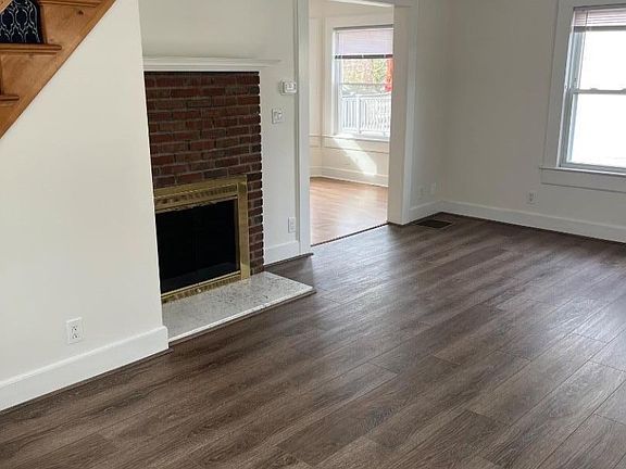4th image of 78 Elm Rd #1