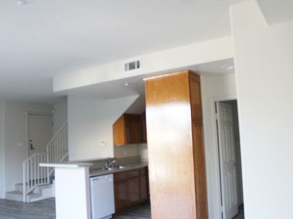 5th image of 10133 Tabor St APT 4