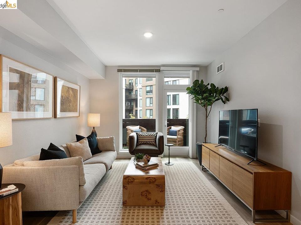1st image of 260 Brooklyn Basin Way #409