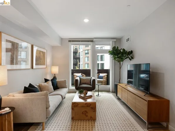 260 Brooklyn Basin Way #459, Oakland, CA 94606