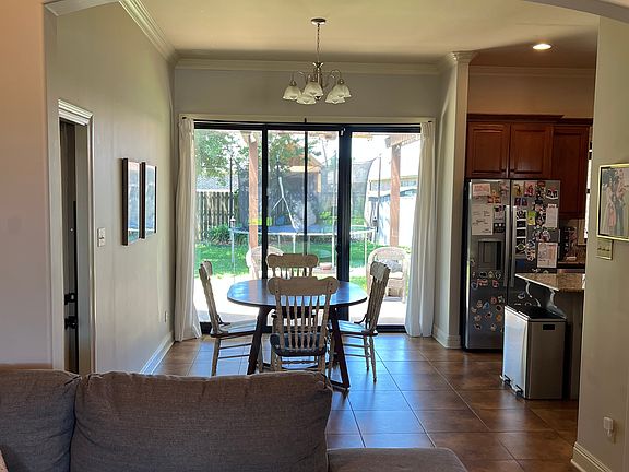 2nd image of 310 Bluebonnet Dr