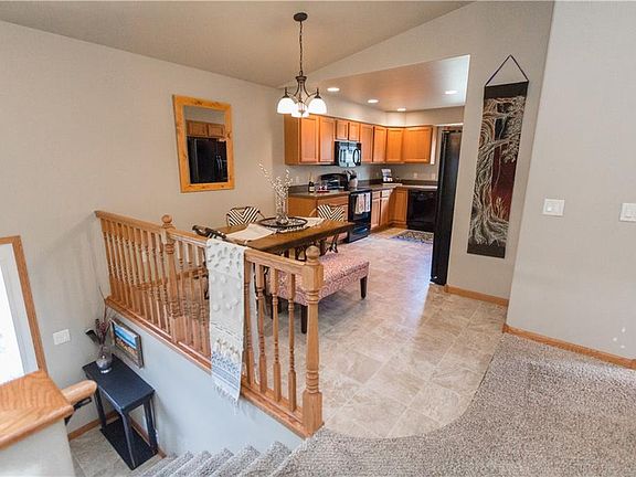 5th image of 2306 Icewine Dr