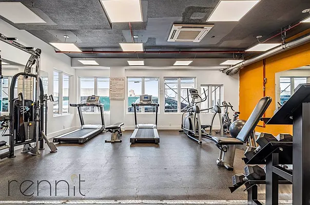 Rented by eRealty Advisors USA Inc | media 14