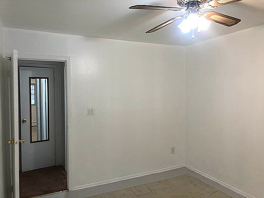 4th image of 2065 E 57th St #1
